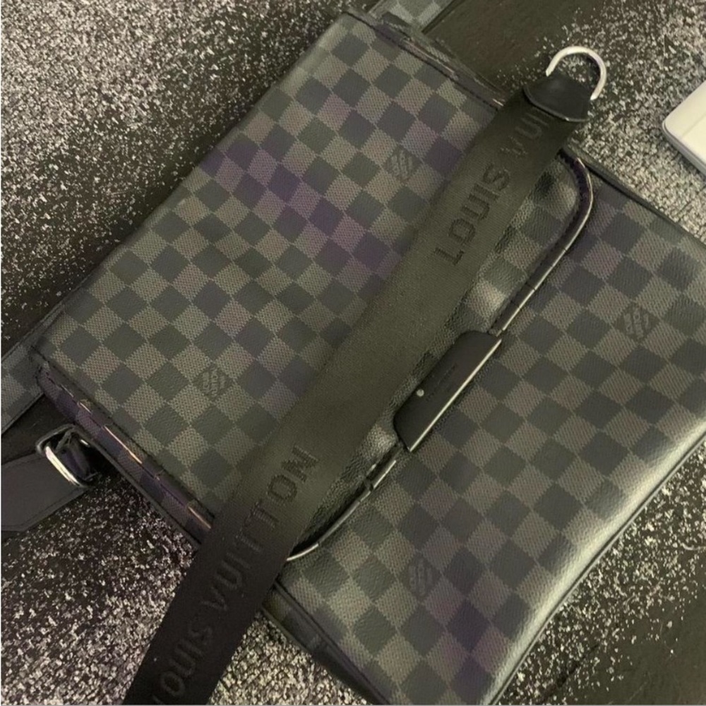 Louis Vuitton Crossbody